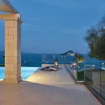 Вилла Avra Luxury & Керион