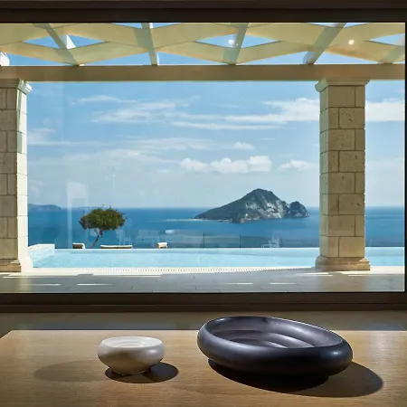 Avra Luxury & Willa *