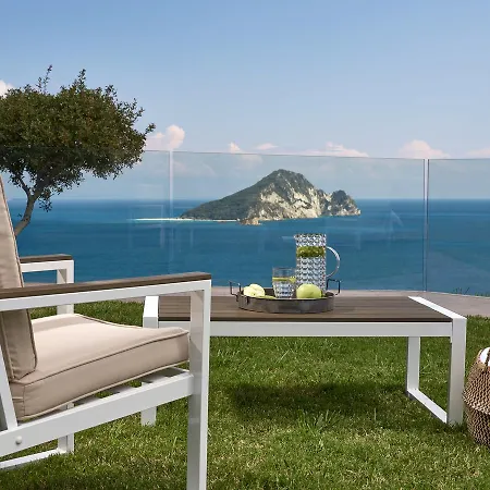 Avra Luxury & Villa *