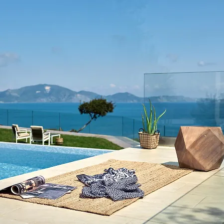 Avra Luxury & Villa *