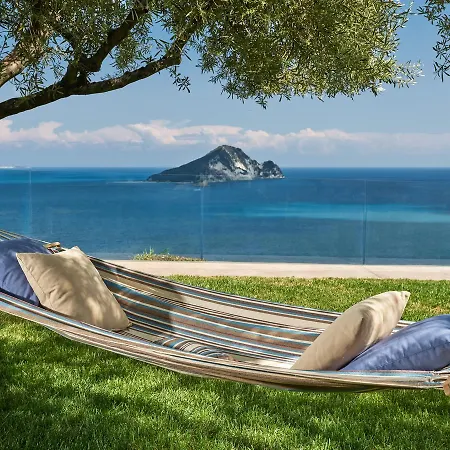 Avra Luxury & Villa *