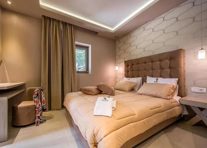 Avra Luxury & *
